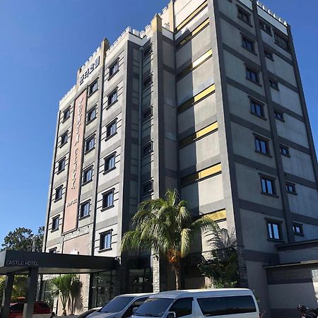 Clark Field Punta Clark Hotel מראה חיצוני תמונה