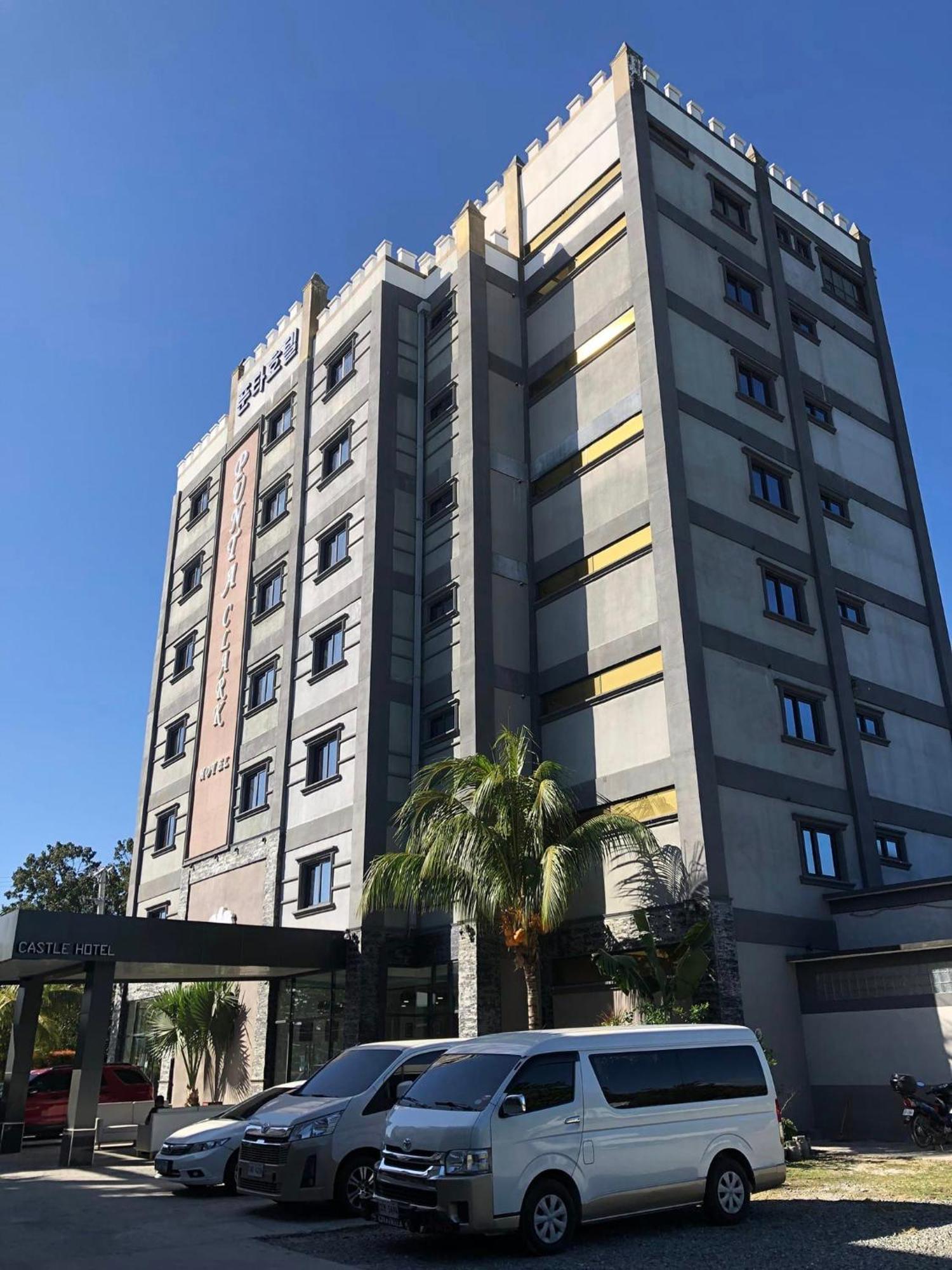 Clark Field Punta Clark Hotel מראה חיצוני תמונה